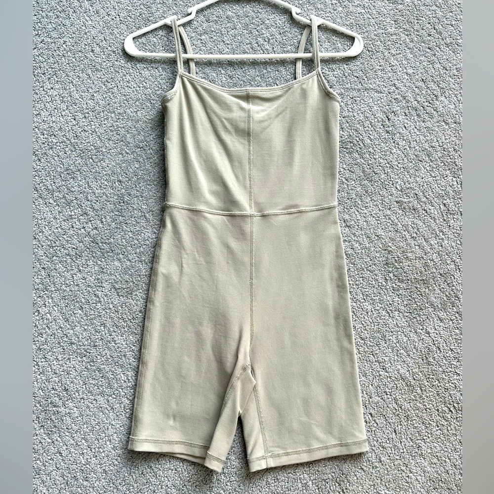 Aritzia Wilfred free divinity 5” romper